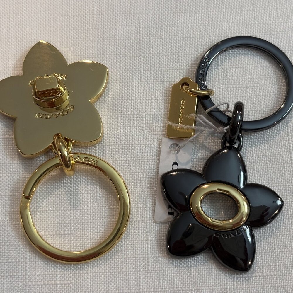 Coach Key Chain - Picture 2 of 3